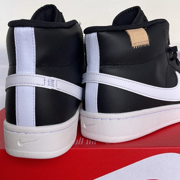 Nike Men’s Court Royale 2 Mid
Black/White Onyx/White
Style CQ9179-001 - Picture 12 of 16